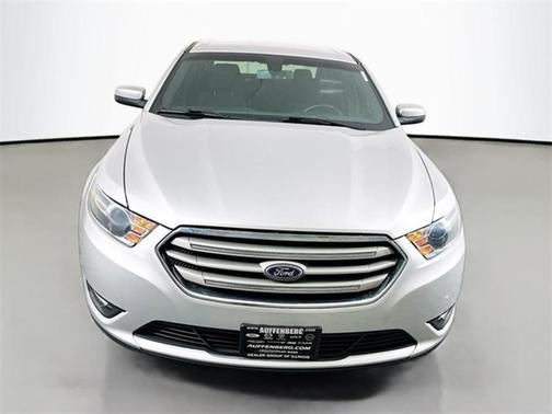 2017 Ford Taurus SEL
