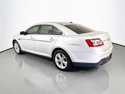 2017 Ford Taurus SEL