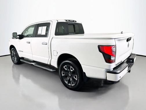 White 2021 Nissan Titan SL