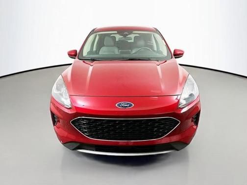 Rapid Red Metallic Tinted Clearcoat 2020 Ford Escape SE