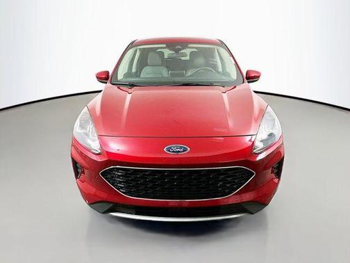 Rapid Red Metallic Tinted Clearcoat 2020 Ford Escape SE