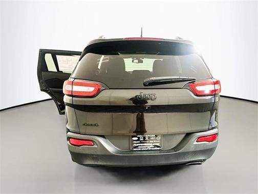2016 Jeep Cherokee Altitude