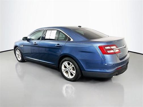 2018 Ford Taurus SEL