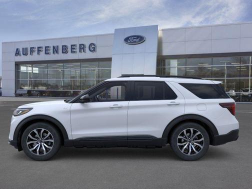 White Metallic 2026 Ford Explorer ST-Line