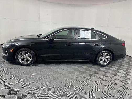 2020 Hyundai SONATA SE