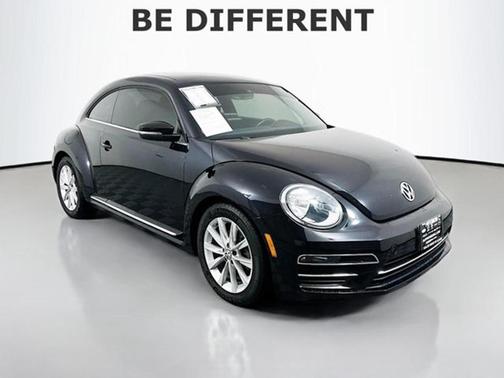 2018 Volkswagen Beetle 2.0T SE