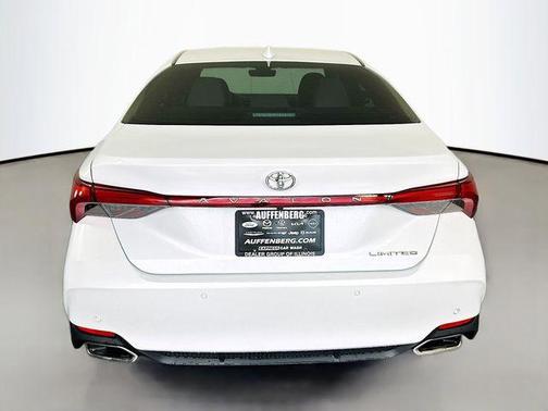 Wind Chill Pearl 2019 Toyota Avalon Limited