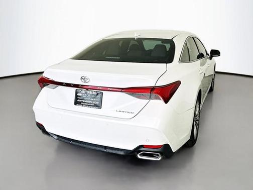 Wind Chill Pearl 2019 Toyota Avalon Limited