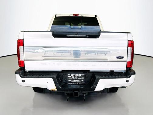 White Platinum Tri-Coat Metallic 2019 Ford F-250 Platinum