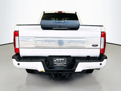 White Platinum Tri-Coat Metallic 2019 Ford F-250 Platinum