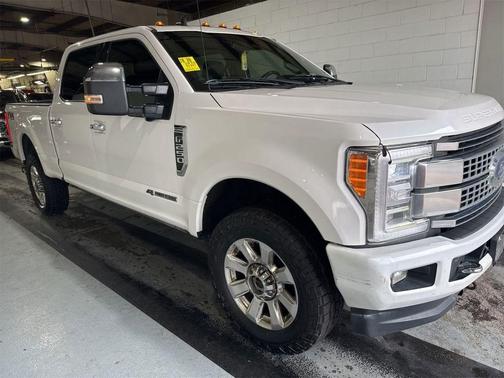White Platinum Tri-Coat Metallic 2019 Ford F-250 Platinum