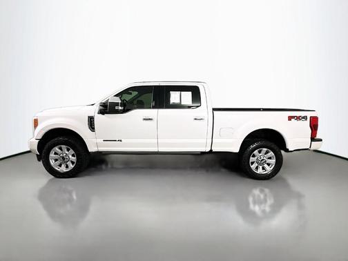 White Platinum Tri-Coat Metallic 2019 Ford F-250 Platinum