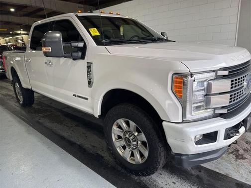 White Platinum Tri-Coat Metallic 2019 Ford F-250 Platinum