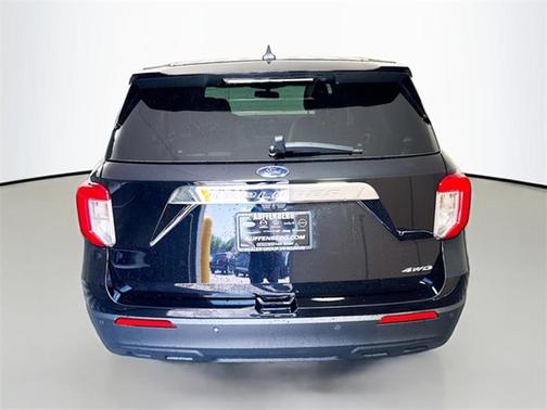2022 Ford Explorer Base