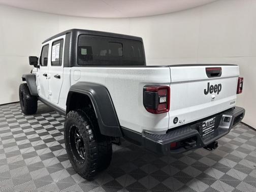 2020 Jeep Gladiator Sport