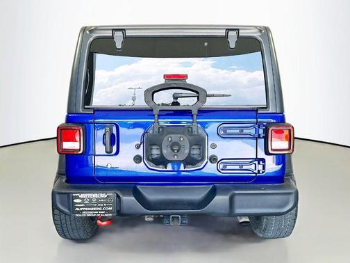 Ocean Blue Metallic 2018 Jeep Wrangler Unlimited Sport