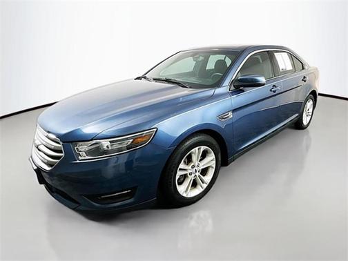 2018 Ford Taurus SEL