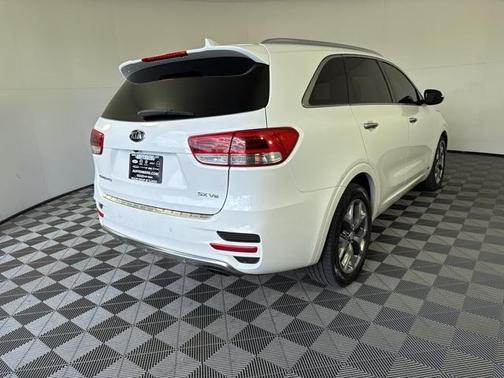 2018 Kia Sorento SX