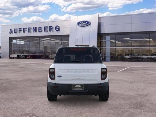 Oxford White 2026 Ford Bronco Sport Outer Banks