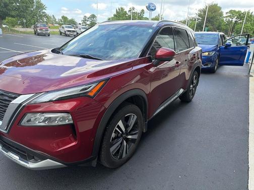 Scarlet Ember 2023 Nissan Rogue Platinum