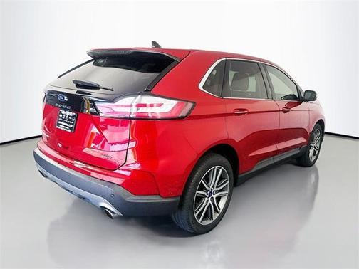 2021 Ford Edge Titanium