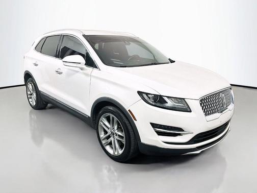 White Platinum Clearcoat Metallic 2019 Lincoln MKC Reserve