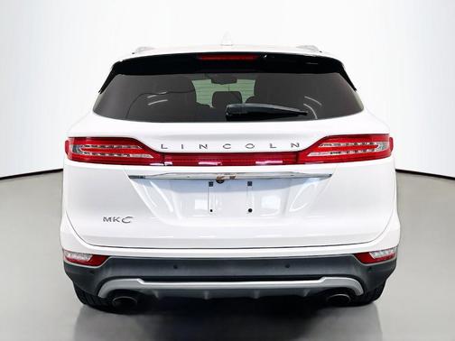 White Platinum Clearcoat Metallic 2019 Lincoln MKC Reserve