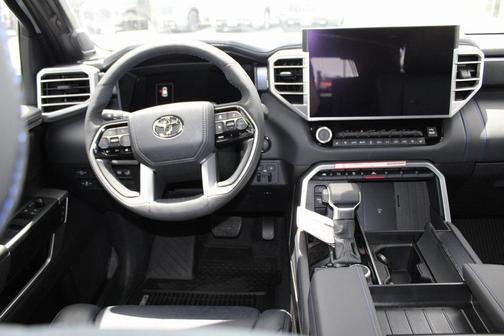 2025 Toyota Sequoia Platinum