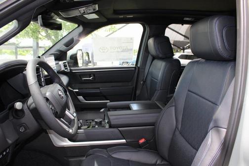 2025 Toyota Sequoia Platinum