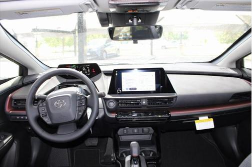 2025 Toyota Prius L