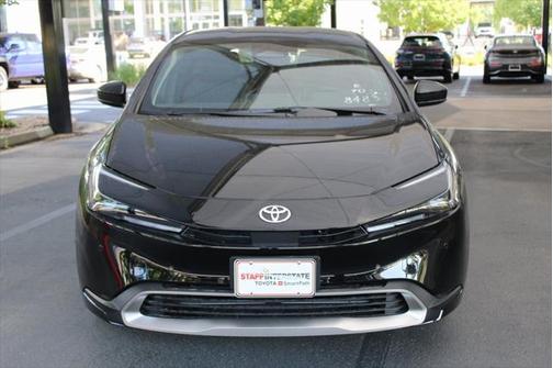 2025 Toyota Prius L