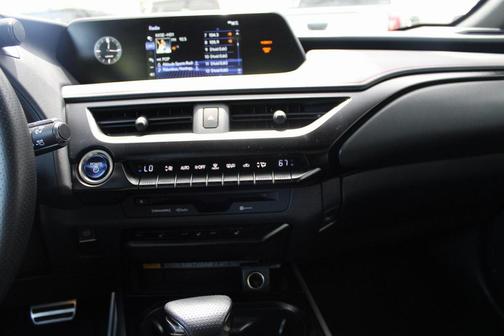 2022 Lexus UX 250h F Sport