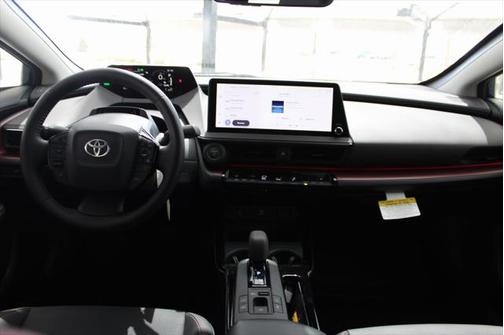 2025 Toyota Prius L