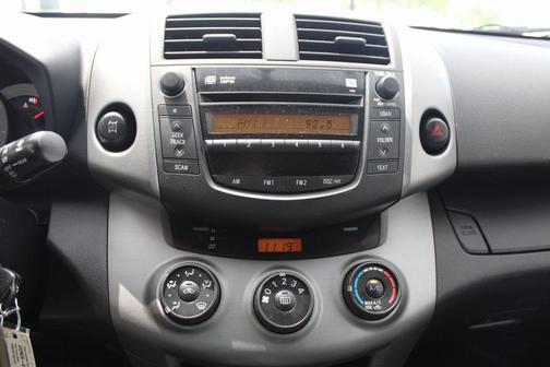2007 Toyota RAV4 Sport