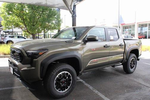 2025 Toyota Tacoma TRD Off Road