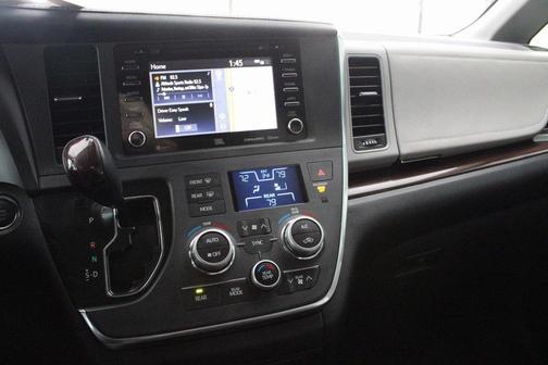 2019 Toyota Sienna Limited Premium