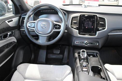 2021 Volvo XC90 Recharge Plug-In Hybrid T8 Inscription 7 Passenger
