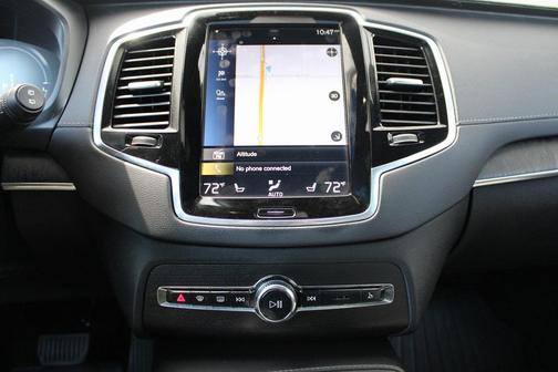 2021 Volvo XC90 Recharge Plug-In Hybrid T8 Inscription 7 Passenger