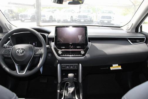2025 Toyota Corolla Cross XLE
