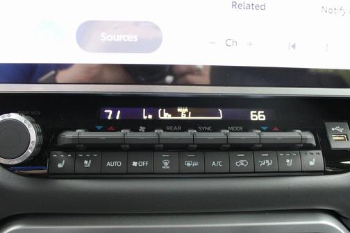 2025 Toyota Sequoia Platinum