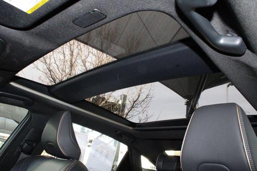 2025 Toyota Crown Platinum