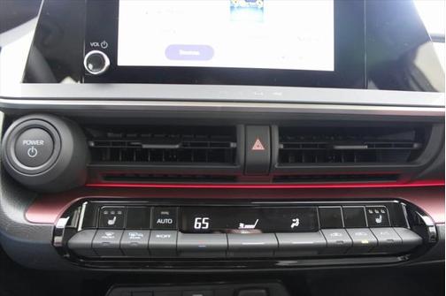 2025 Toyota Prius L