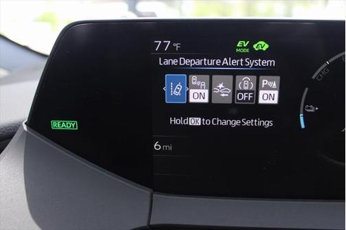 2025 Toyota Prius L