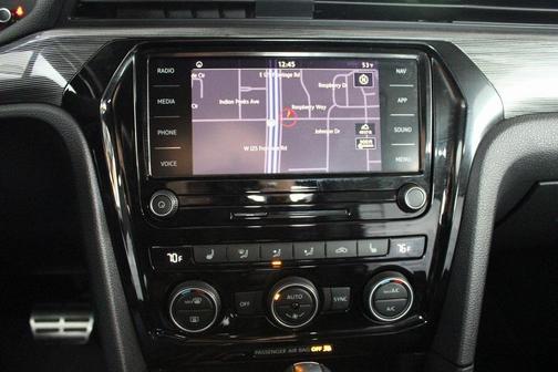 2021 Volkswagen Passat 2.0T R-Line