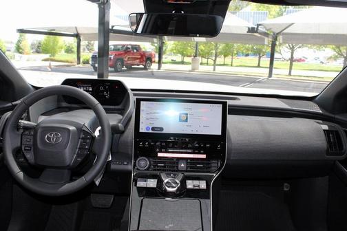 2025 Toyota bZ4X XLE