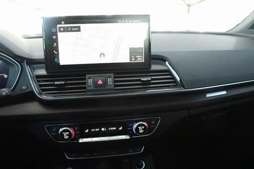 2022 Audi Q5 45 S line Premium Plus