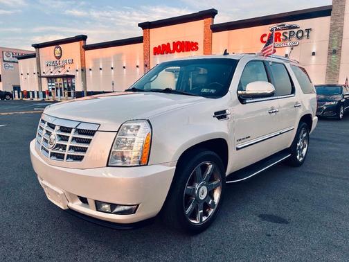 2012 Cadillac Escalade Luxury