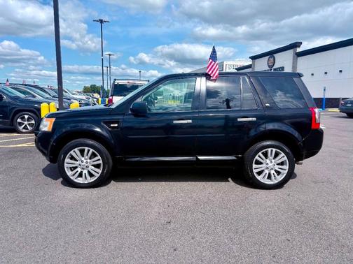 2009 Land Rover LR2 W/ TECHNOLOGY PACKAGE