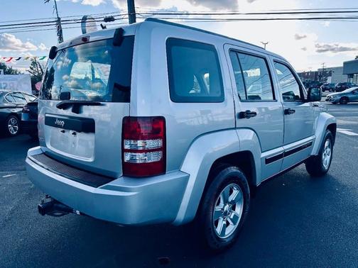 2011 Jeep Liberty Sport
