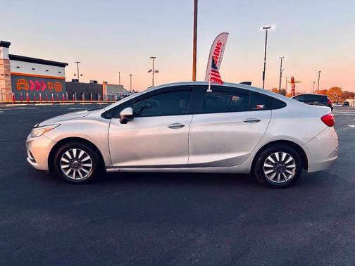 2016 Chevrolet Cruze LS Automatic